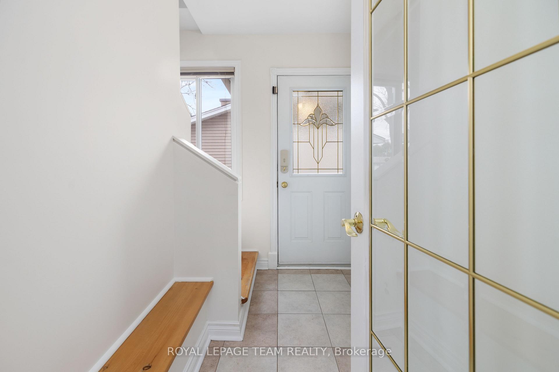 Photo 22 of 17 Cherrywood Drive, Ottawa, Arbeatha Park — HOMEH