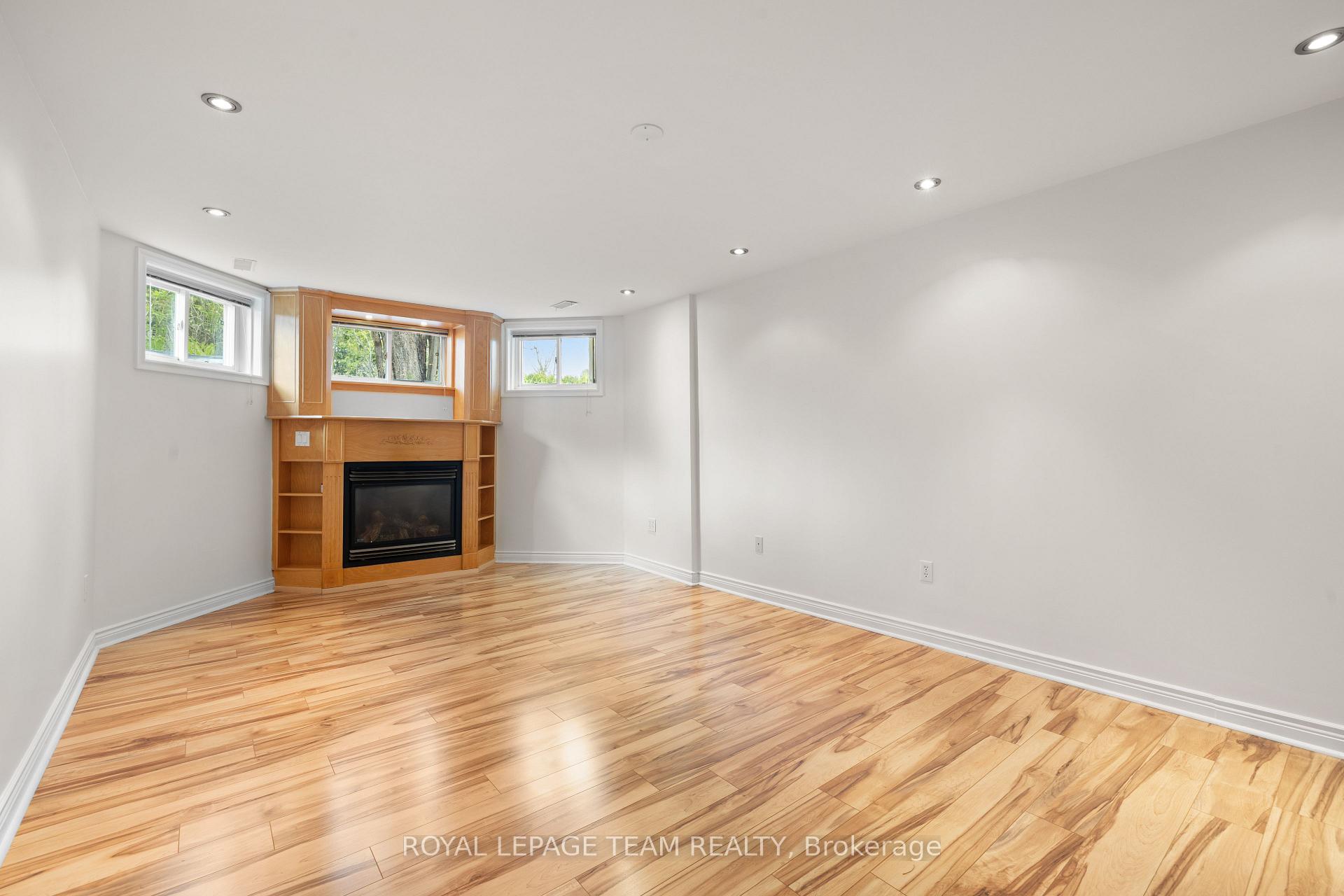 Photo 31 of 17 Cherrywood Drive, Ottawa, Arbeatha Park — HOMEH