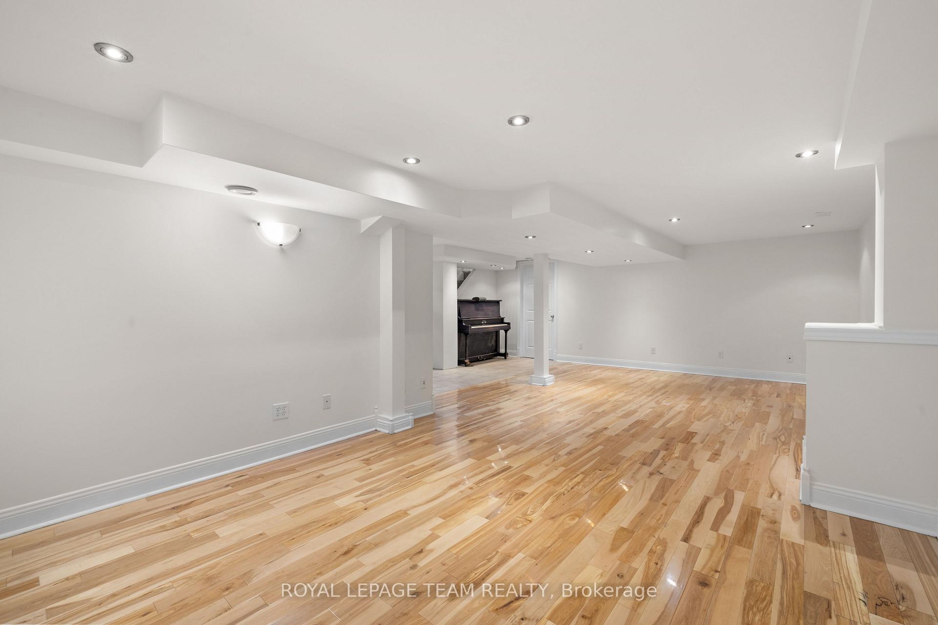 Photo 34 of 17 Cherrywood Drive, Ottawa, Arbeatha Park — HOMEH