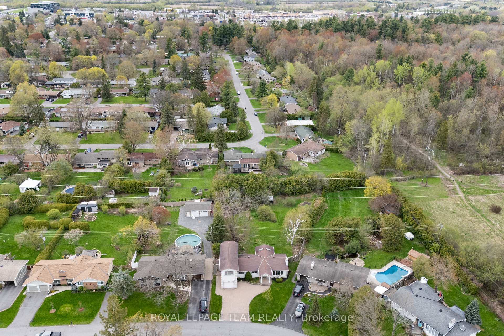 Photo 45 of 17 Cherrywood Drive, Ottawa, Arbeatha Park — HOMEH