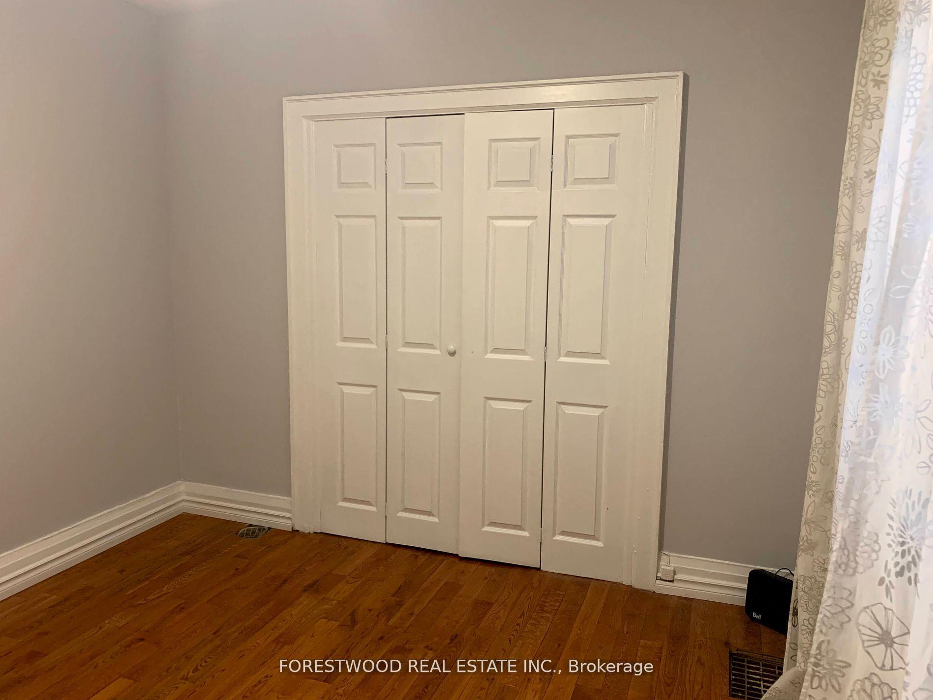 Photo 12 of 26 Thirty Eighth Street, Etobicoke, Long Branch — HOMEH