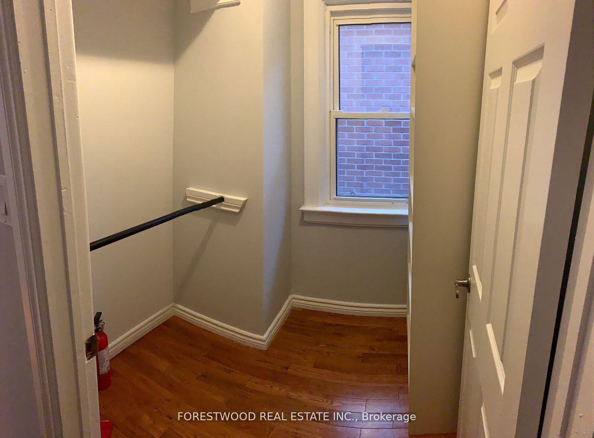 Photo 14 of 26 Thirty Eighth Street, Etobicoke, Long Branch — HOMEH