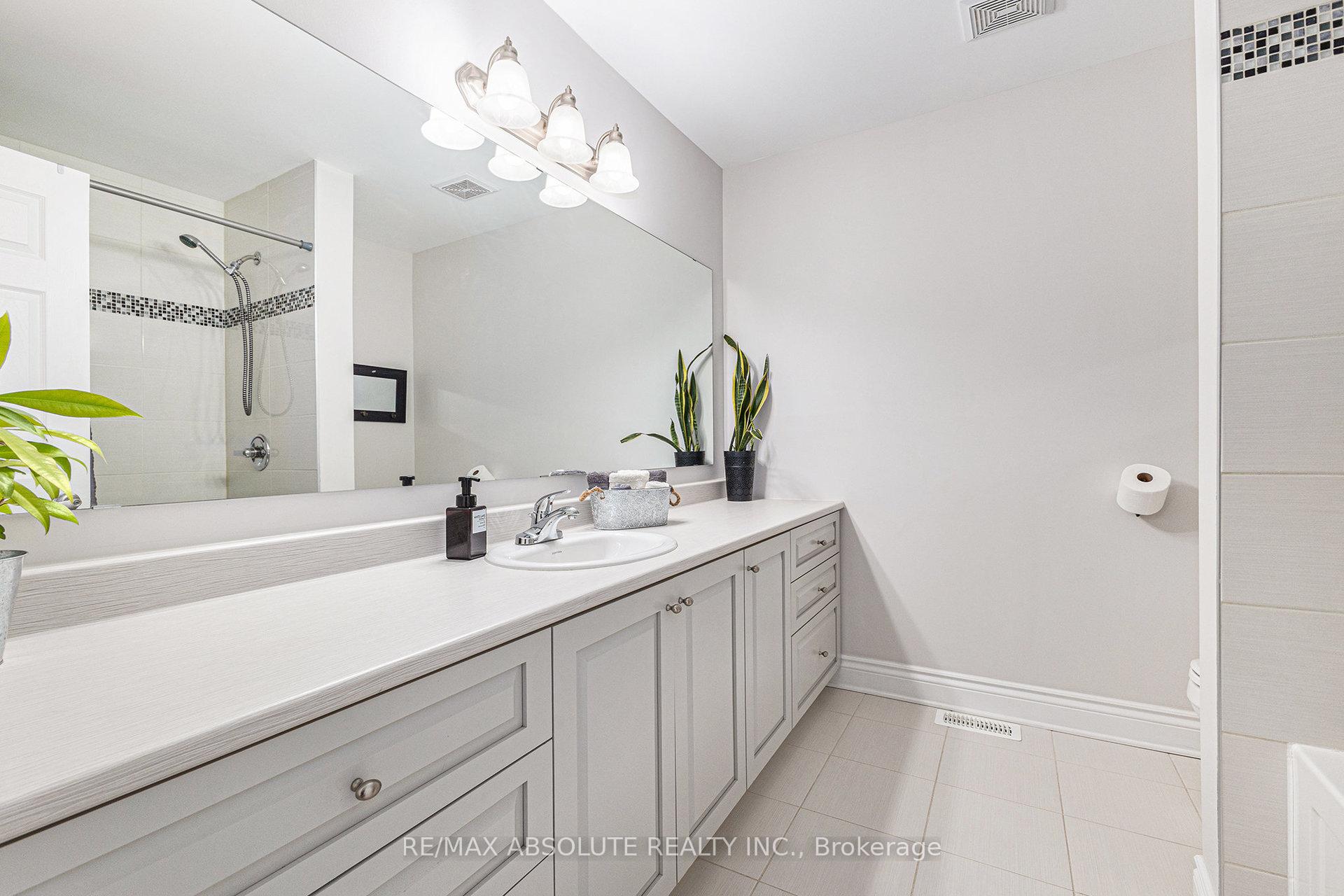 Photo 19 of 152 Desmond Trudeau Drive, Arnprior — HOMEH