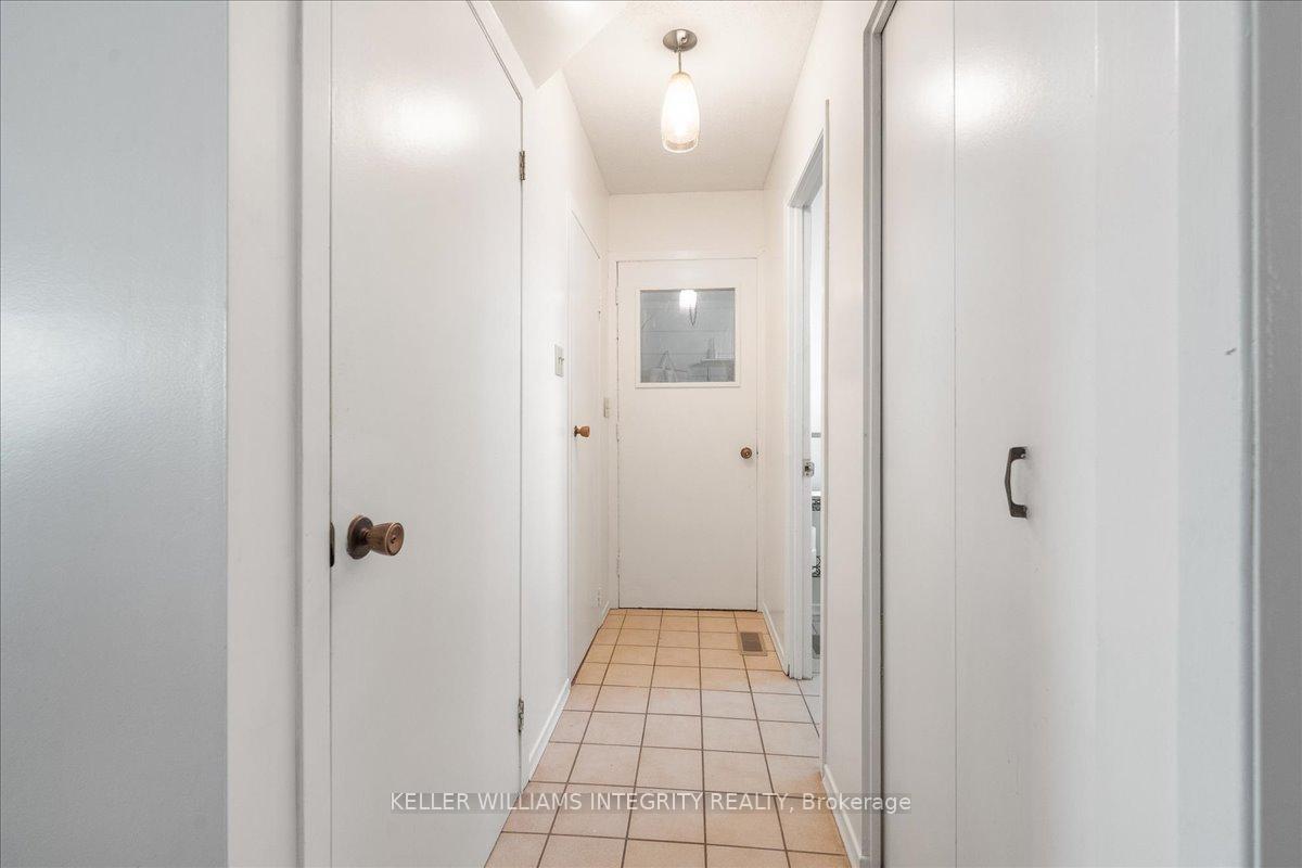 Photo 14 of 43 Valewood Crescent, Ottawa, Blackburn Hamlet — HOMEH