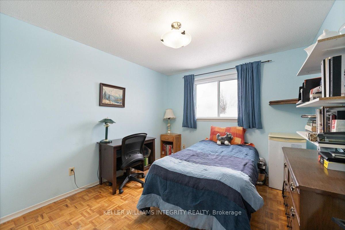 Photo 20 of 43 Valewood Crescent, Ottawa, Blackburn Hamlet — HOMEH