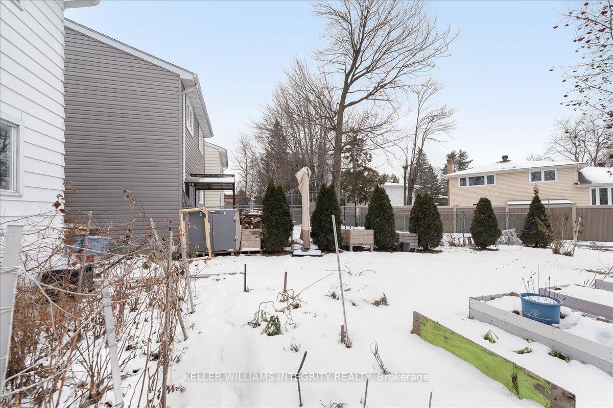 Photo 33 of 43 Valewood Crescent, Ottawa, Blackburn Hamlet — HOMEH