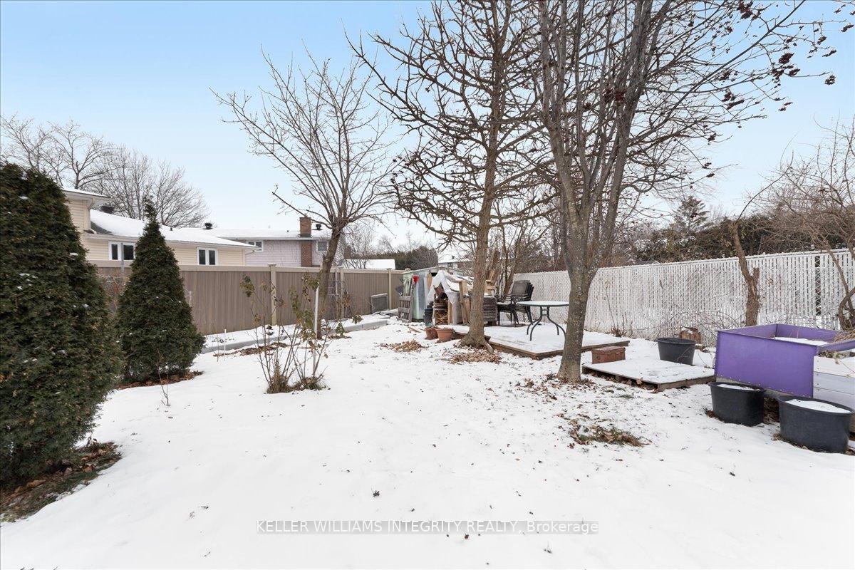 Photo 30 of 43 Valewood Crescent, Ottawa, Blackburn Hamlet — HOMEH