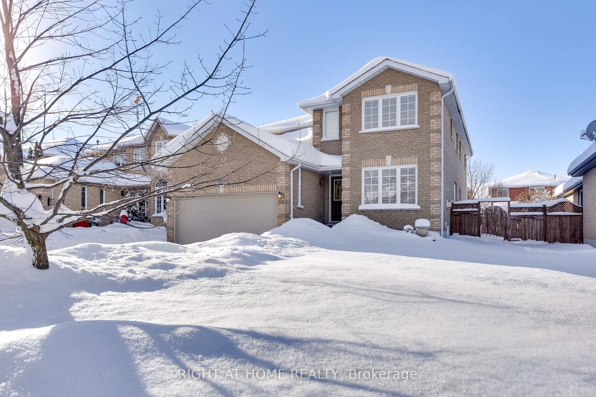 Photo 2 of 59 Kingsridge Road, Barrie, Bayshore — HOMEH