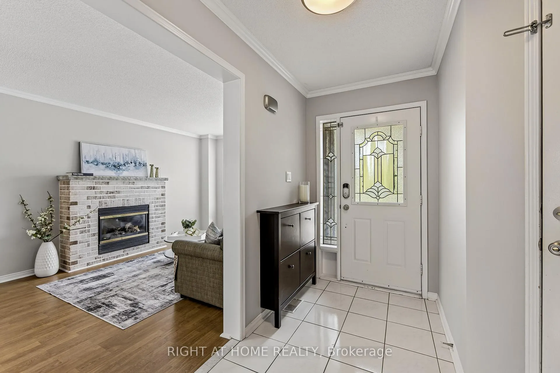 Photo 3 of 59 Kingsridge Road, Barrie, Bayshore — HOMEH
