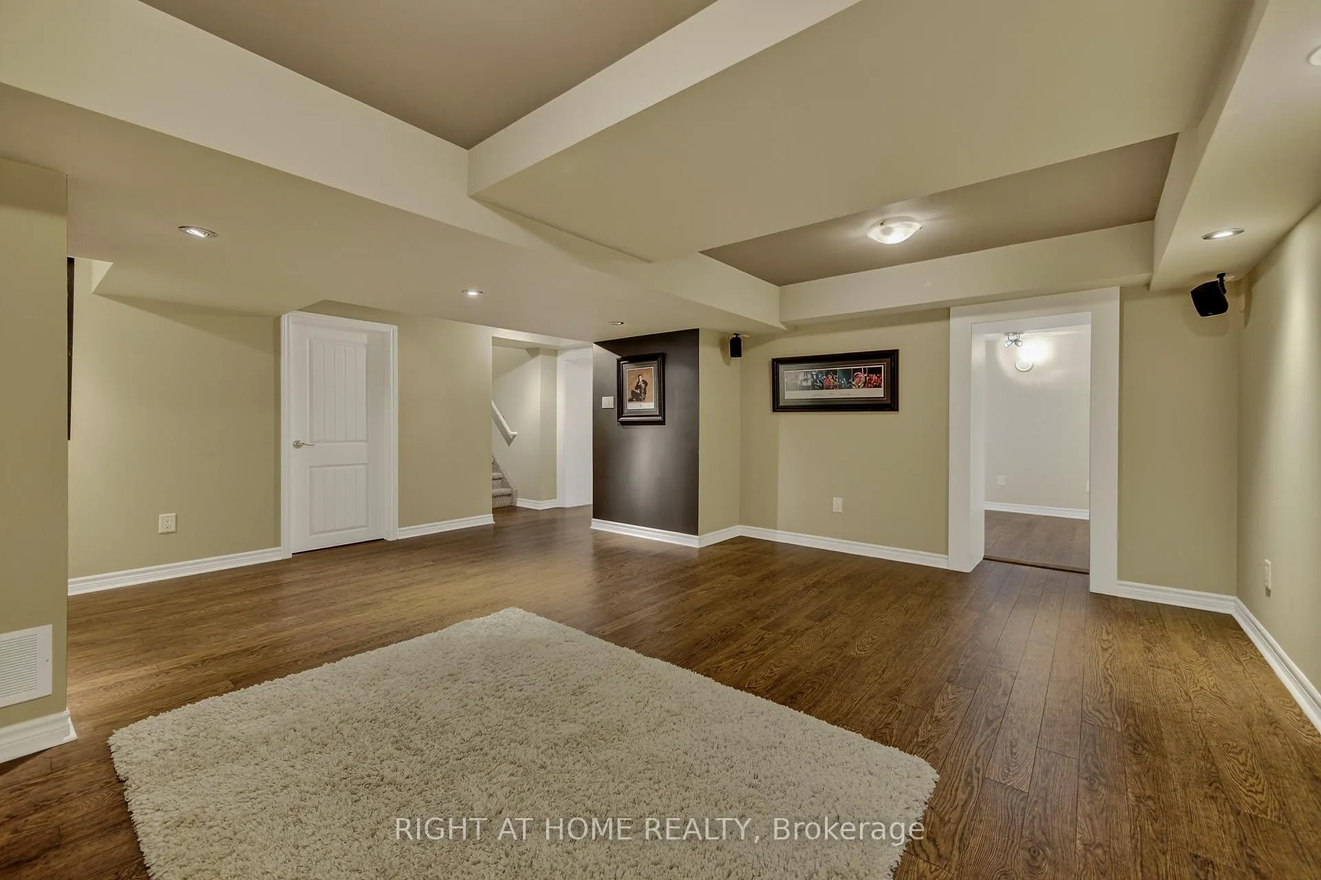 Photo 33 of 59 Kingsridge Road, Barrie, Bayshore — HOMEH