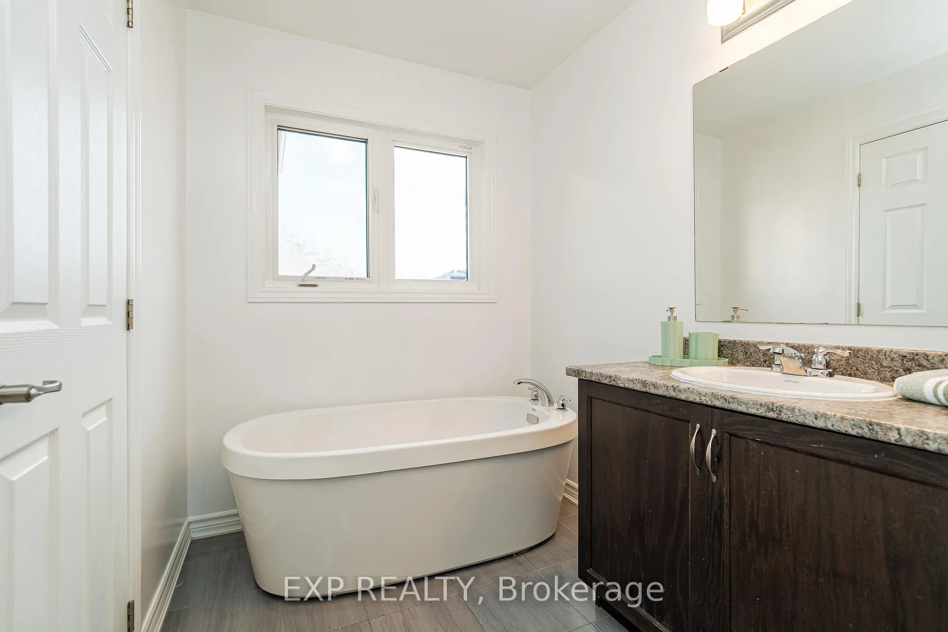 Photo 28 of 722 Devario Crescent, Ottawa, Barrhaven - Half Moon Bay — HOMEH