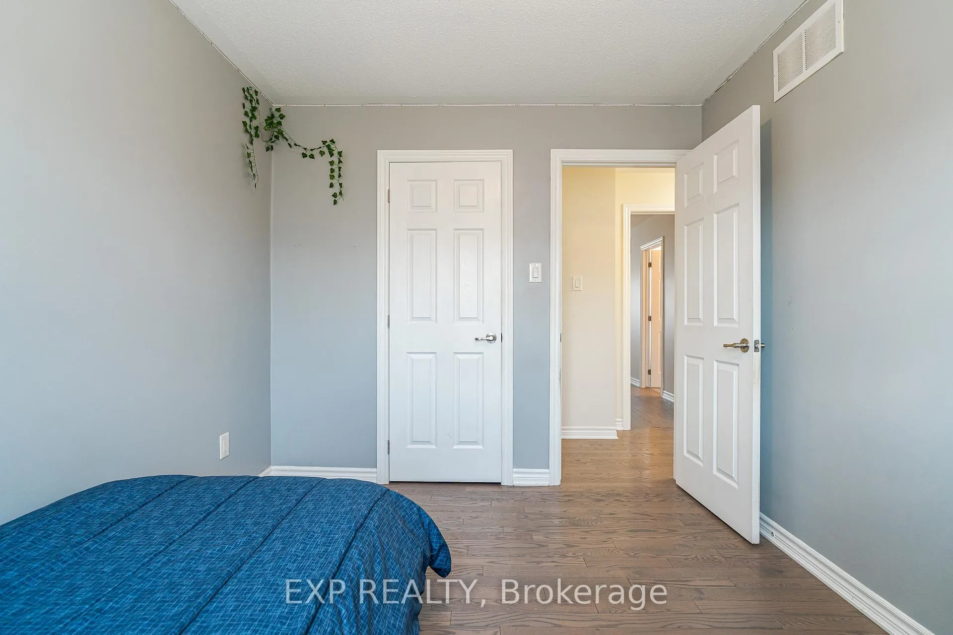 Photo 35 of 722 Devario Crescent, Ottawa, Barrhaven - Half Moon Bay — HOMEH