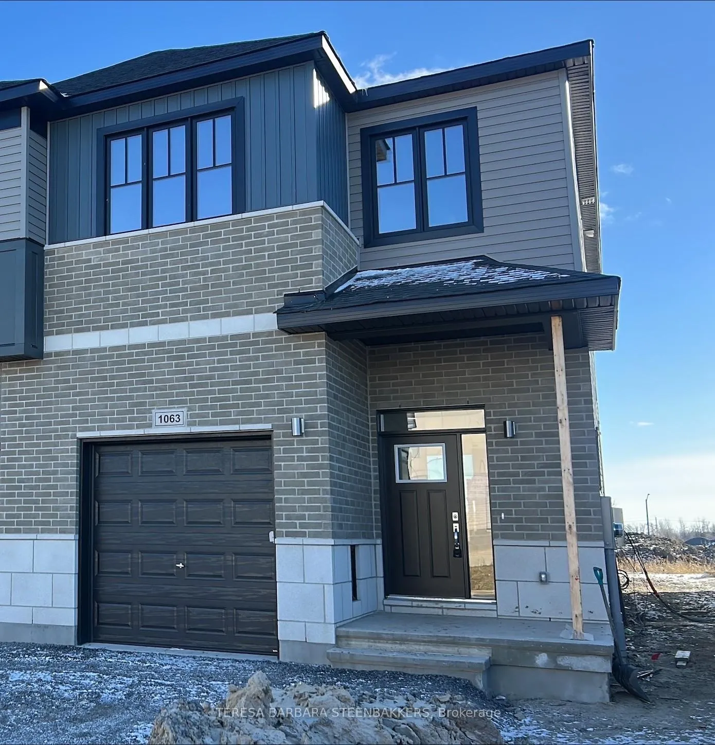 Photo 1 of 1063 Acoustic Way, Ottawa, Riverside South/Gloucester Glen — HOMEH