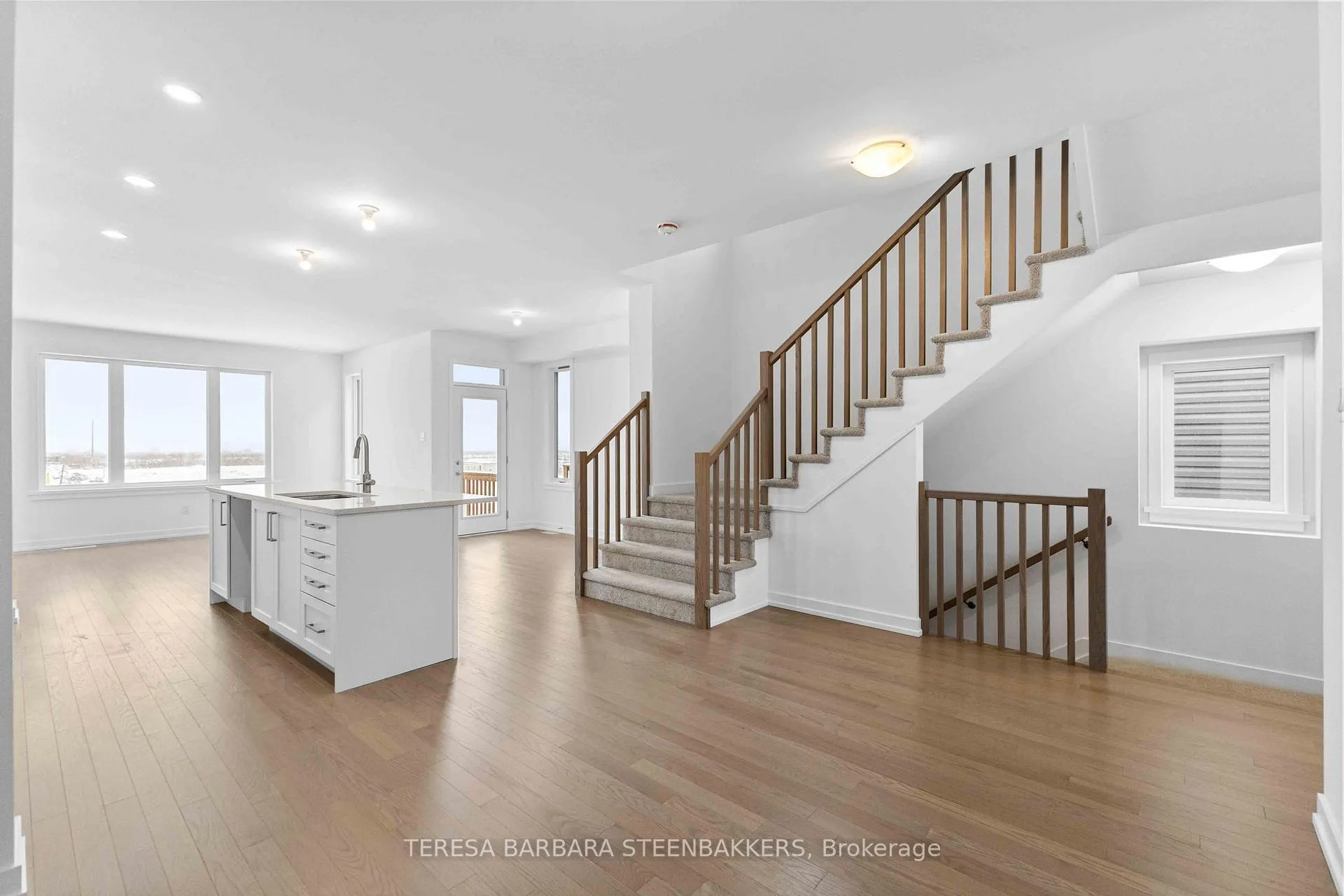 Photo 16 of 1063 Acoustic Way, Ottawa, Riverside South/Gloucester Glen — HOMEH