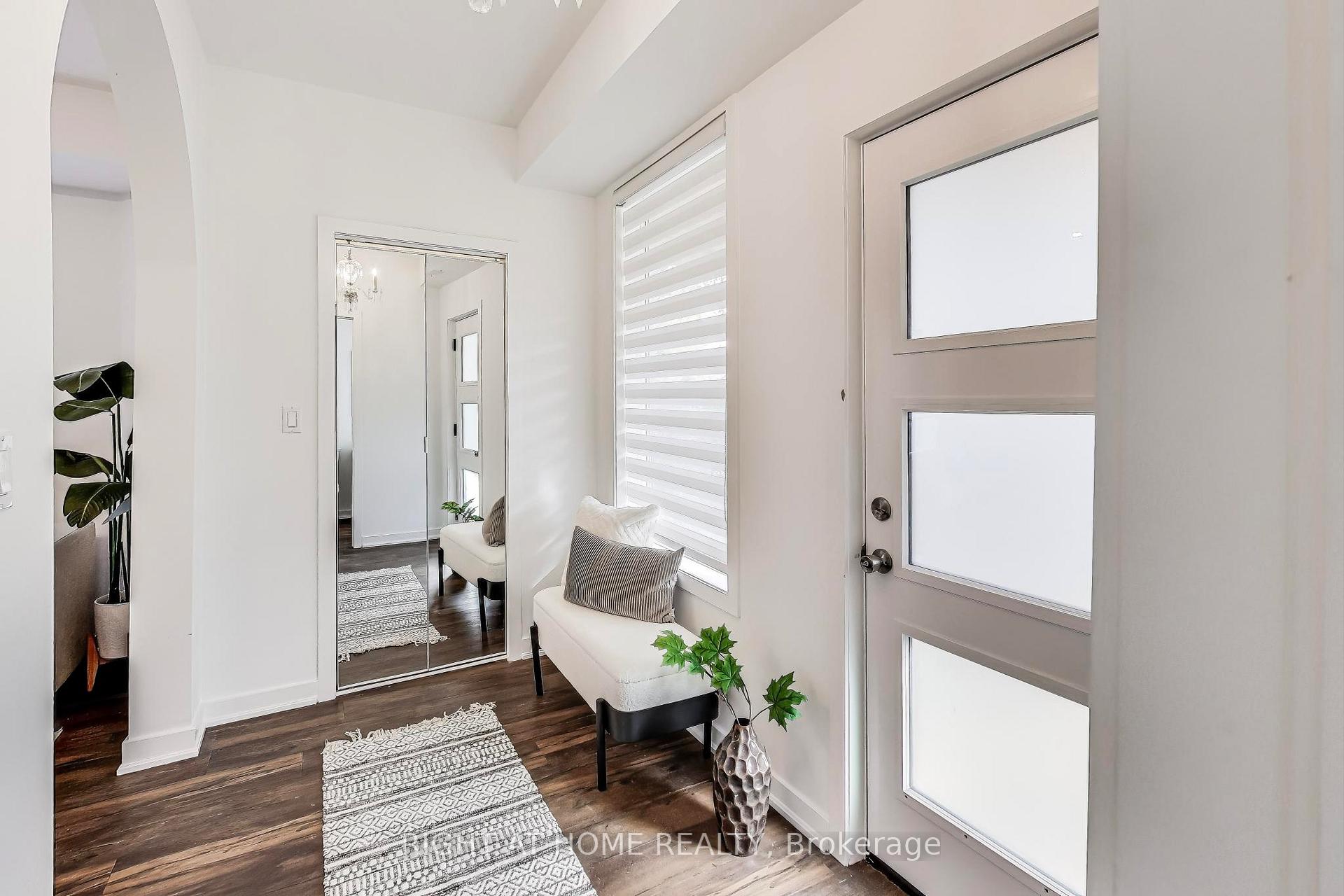 Photo 3 of 70 Laburnham Avenue, Etobicoke, Long Branch — HOMEH