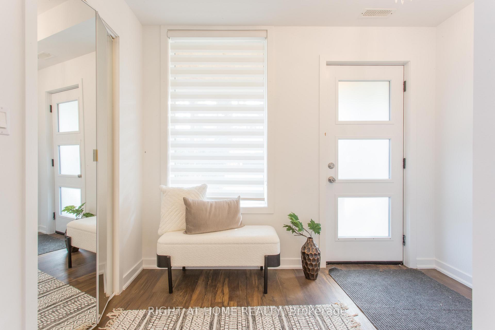 Photo 4 of 70 Laburnham Avenue, Etobicoke, Long Branch — HOMEH