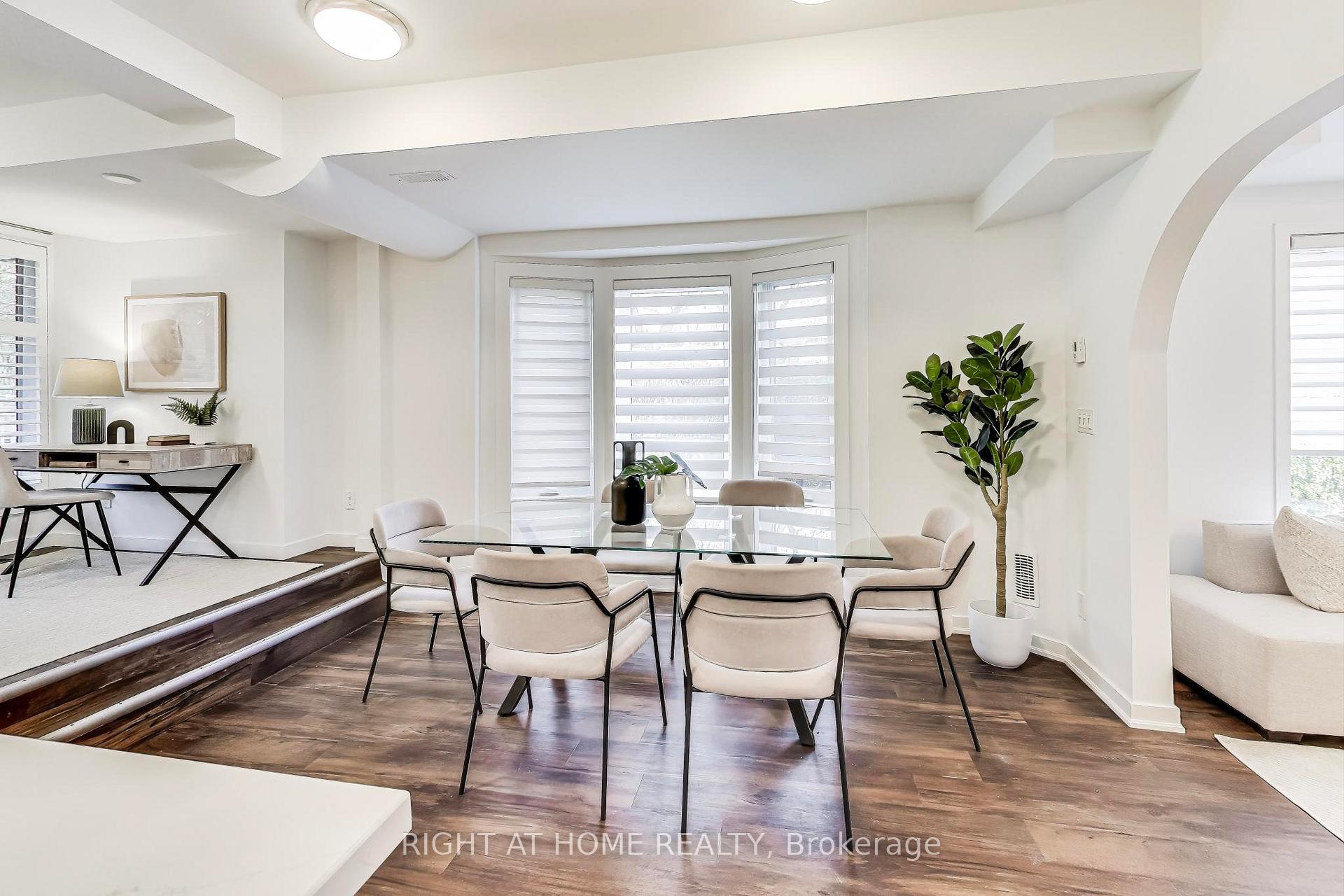 Photo 9 of 70 Laburnham Avenue, Etobicoke, Long Branch — HOMEH