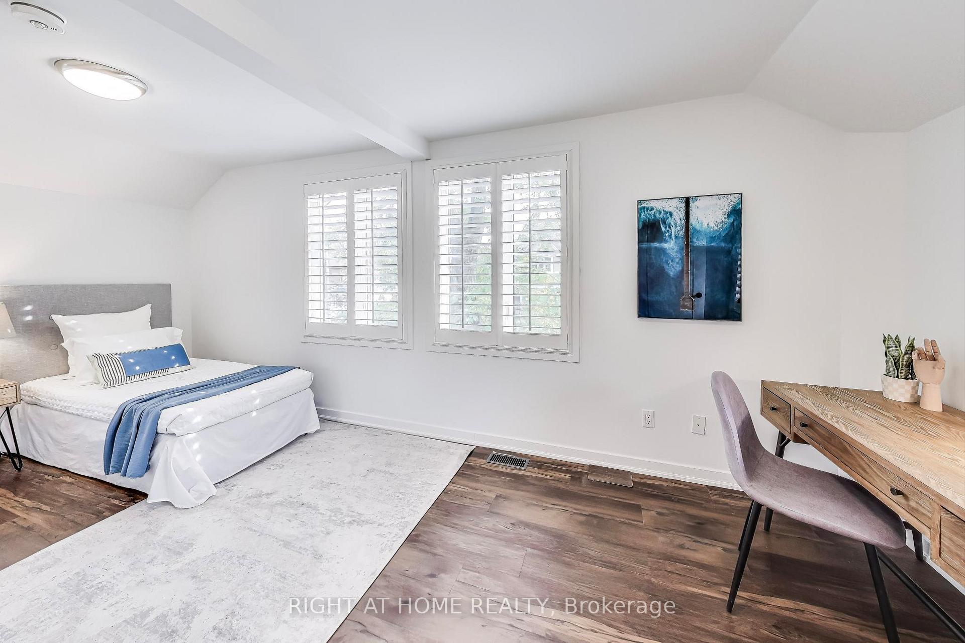 Photo 21 of 70 Laburnham Avenue, Etobicoke, Long Branch — HOMEH