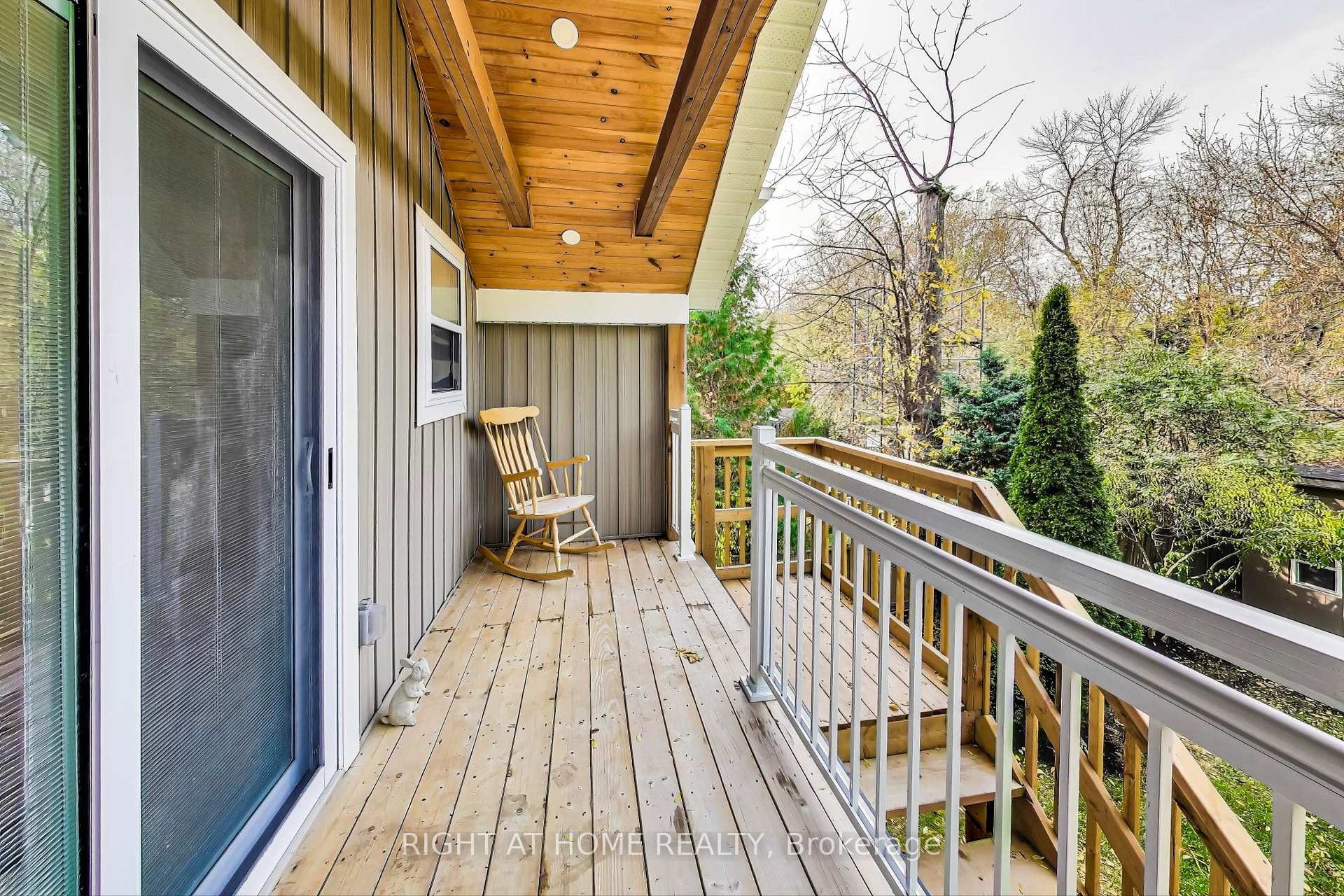Photo 28 of 70 Laburnham Avenue, Etobicoke, Long Branch — HOMEH