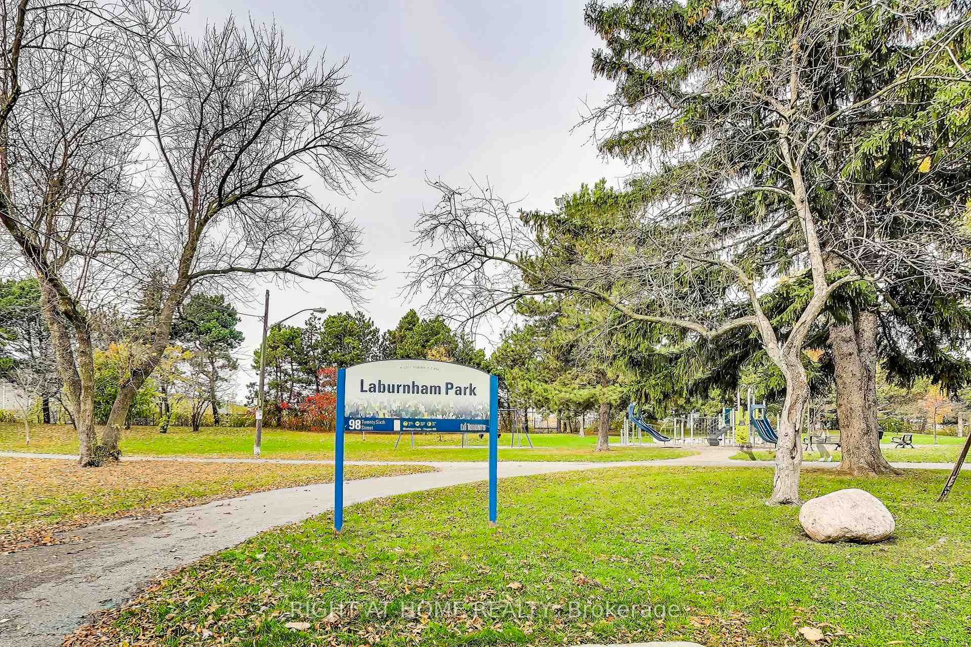 Photo 33 of 70 Laburnham Avenue, Etobicoke, Long Branch — HOMEH