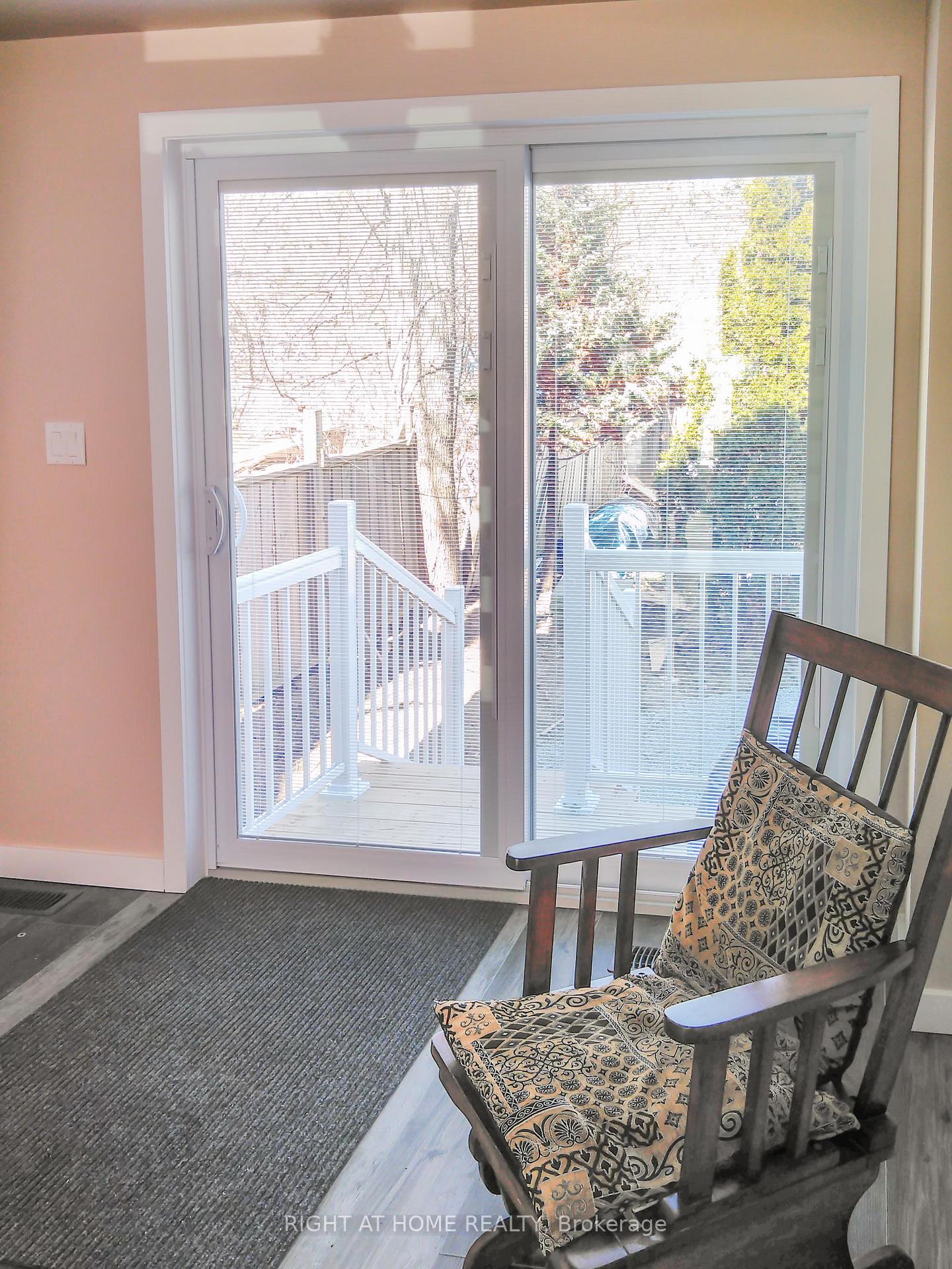 Photo 36 of 70 Laburnham Avenue, Etobicoke, Long Branch — HOMEH