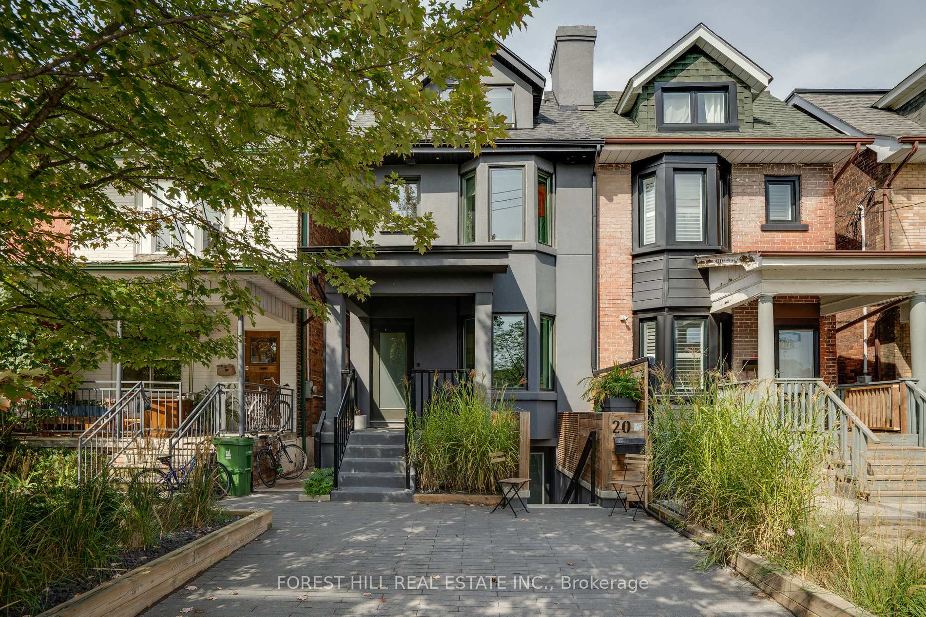 Photo 1 of Unit MAIN, 20 St Annes Road, Toronto, Little Portugal — HOMEH