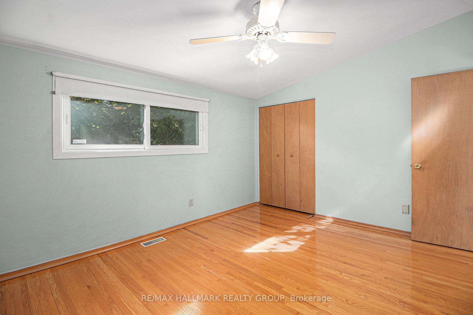 Photo 16 of 1938 Featherston Drive, Ottawa, Guildwood Estates - Urbandale Acres — HOMEH
