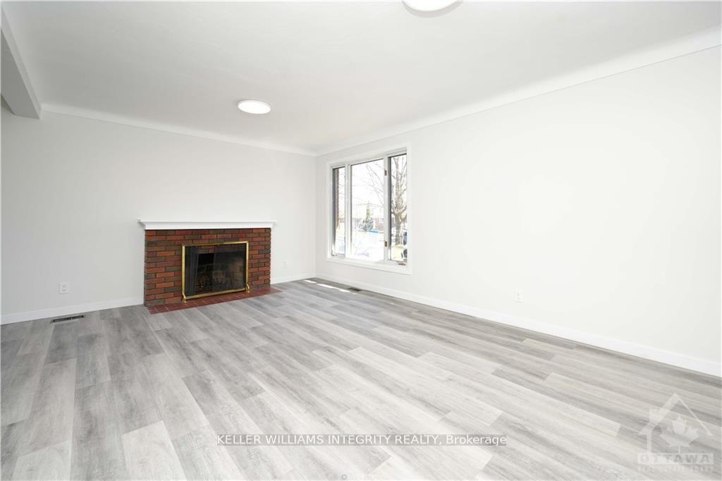 Photo 4 of Unit A, 525 Browning Avenue, Ottawa, Riverview Park — HOMEH