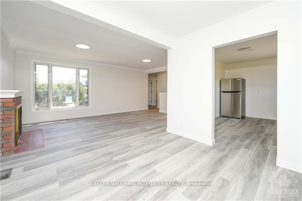 Photo 7 of Unit A, 525 Browning Avenue, Ottawa, Riverview Park — HOMEH