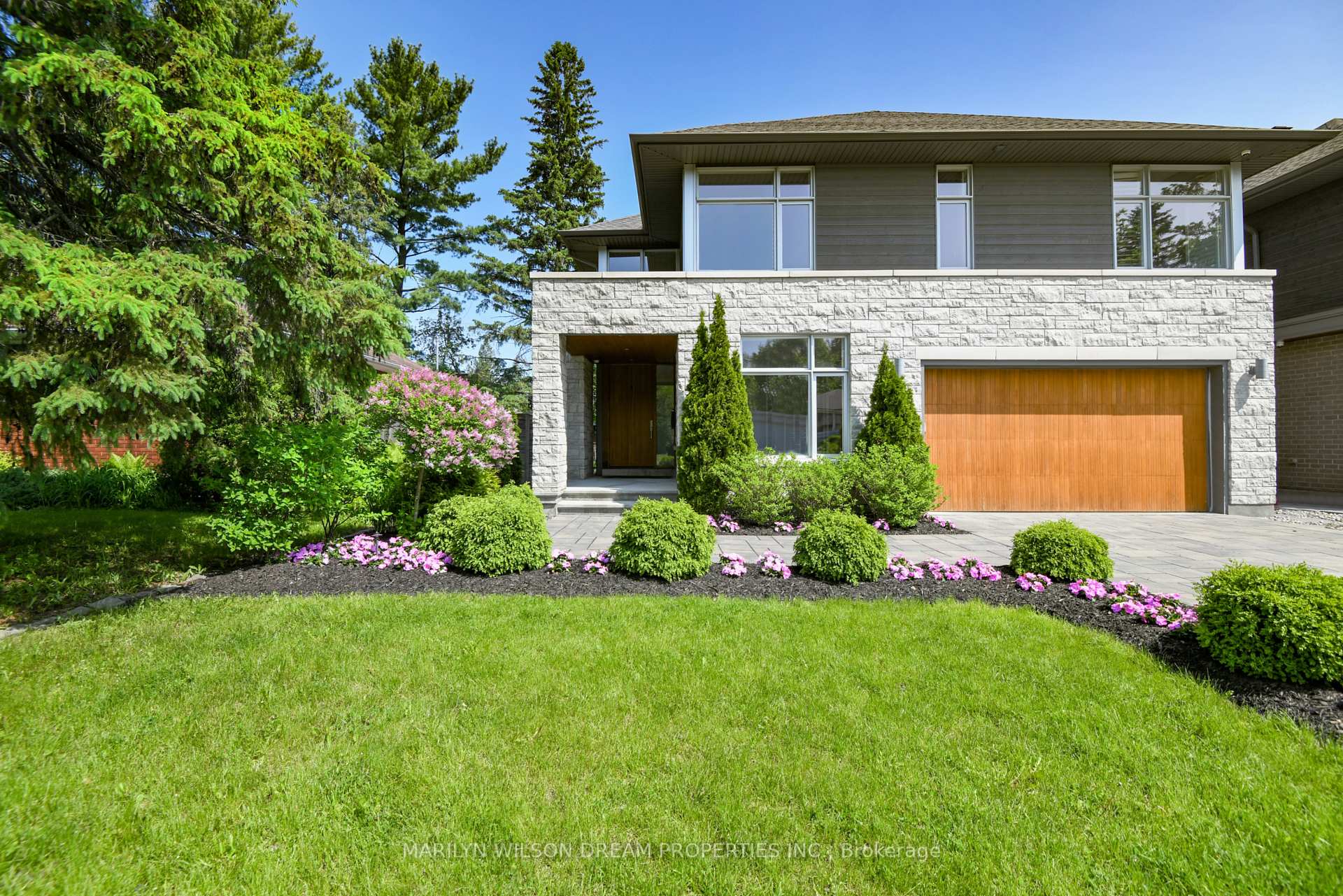 Front of 377 Crestview Road