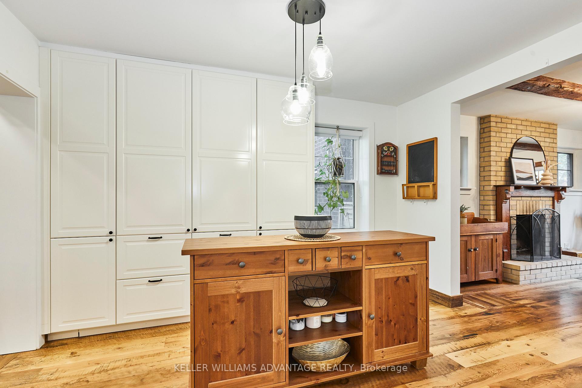 Photo 14 of 46 Thirty-Sixth Street, Etobicoke, Long Branch — HOMEH