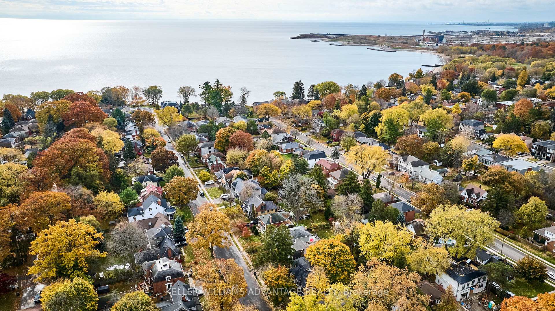 Photo 36 of 46 Thirty-Sixth Street, Etobicoke, Long Branch — HOMEH