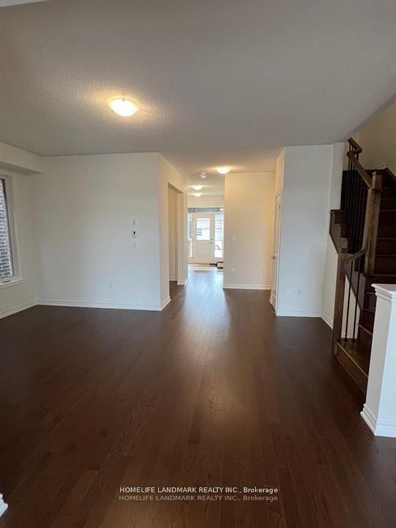 Photo 4 of 60 Shepherd Drive, Barrie, Rural Barrie Southeast — HOMEH