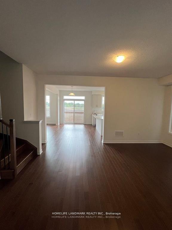 Photo 3 of 60 Shepherd Drive, Barrie, Rural Barrie Southeast — HOMEH
