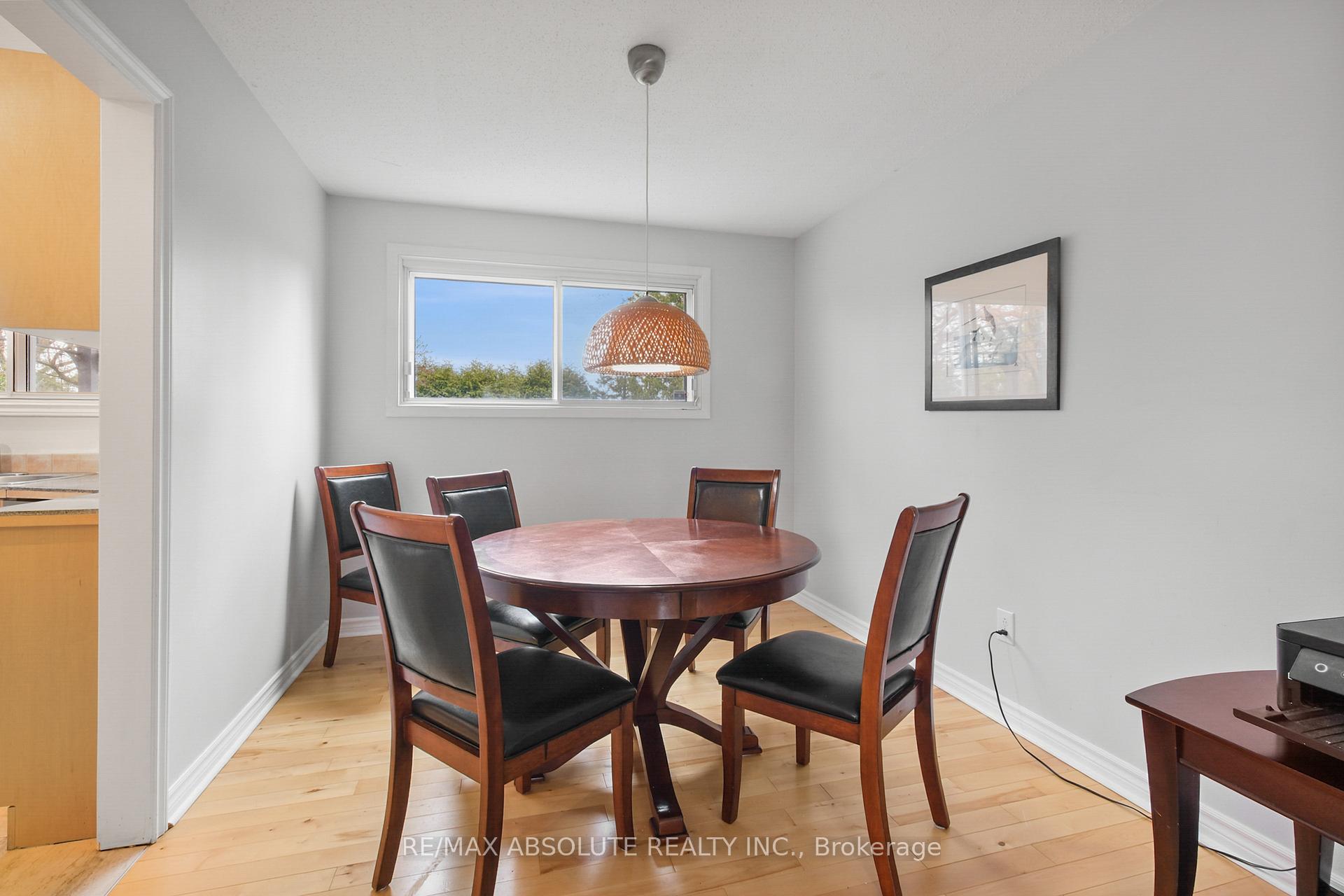 Photo 5 of 2342 Ogilvie Road, Ottawa, Beacon Hill North — HOMEH
