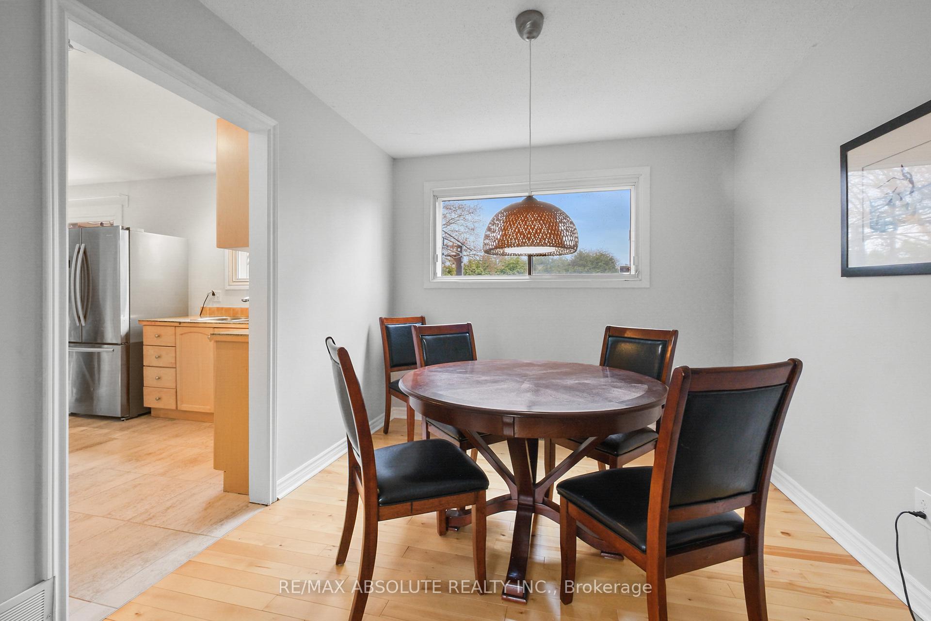 Photo 14 of 2342 Ogilvie Road, Ottawa, Beacon Hill North — HOMEH