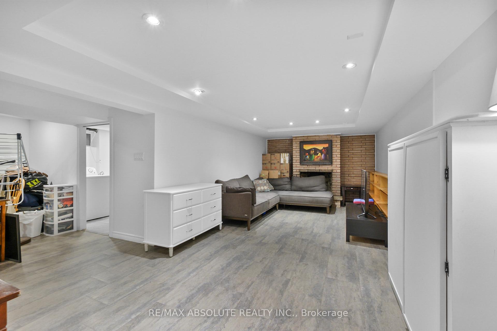 Photo 22 of 2342 Ogilvie Road, Ottawa, Beacon Hill North — HOMEH