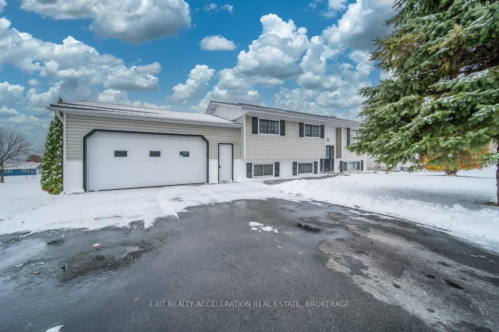 Photo 3 of 32 Bayshore Road, Tyendinaga, Mohawks of The Bay of Quinte — HOMEH