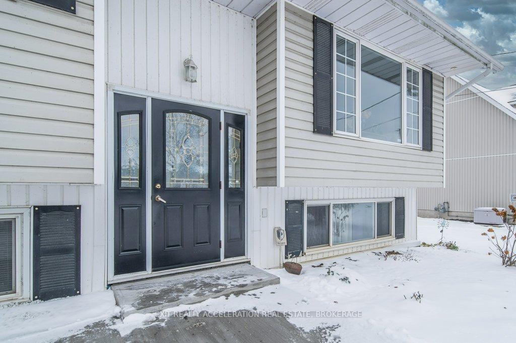 Photo 4 of 32 Bayshore Road, Tyendinaga, Mohawks of The Bay of Quinte — HOMEH