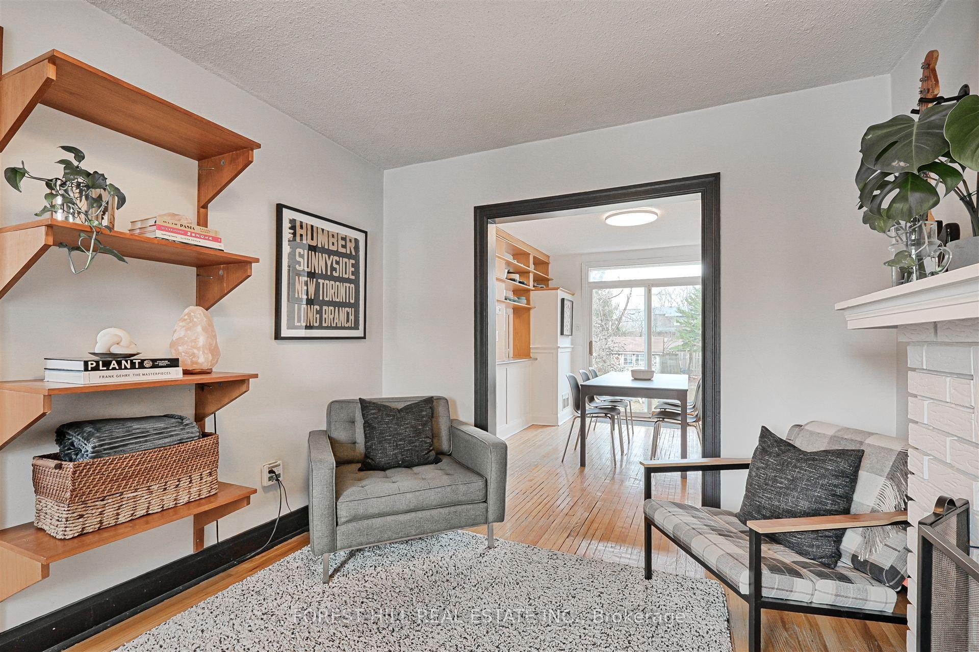 Photo 6 of 5 Sixth Street, Etobicoke, New Toronto — HOMEH