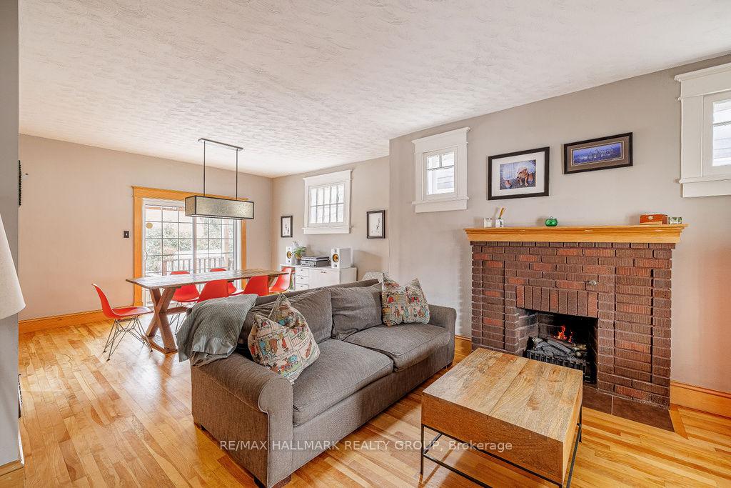 Photo 3 of 47 Clarendon Avenue, Ottawa, Ottawa West — HOMEH
