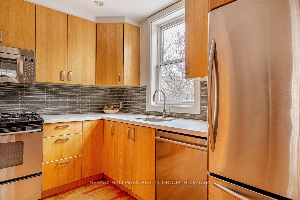 Photo 10 of 47 Clarendon Avenue, Ottawa, Ottawa West — HOMEH