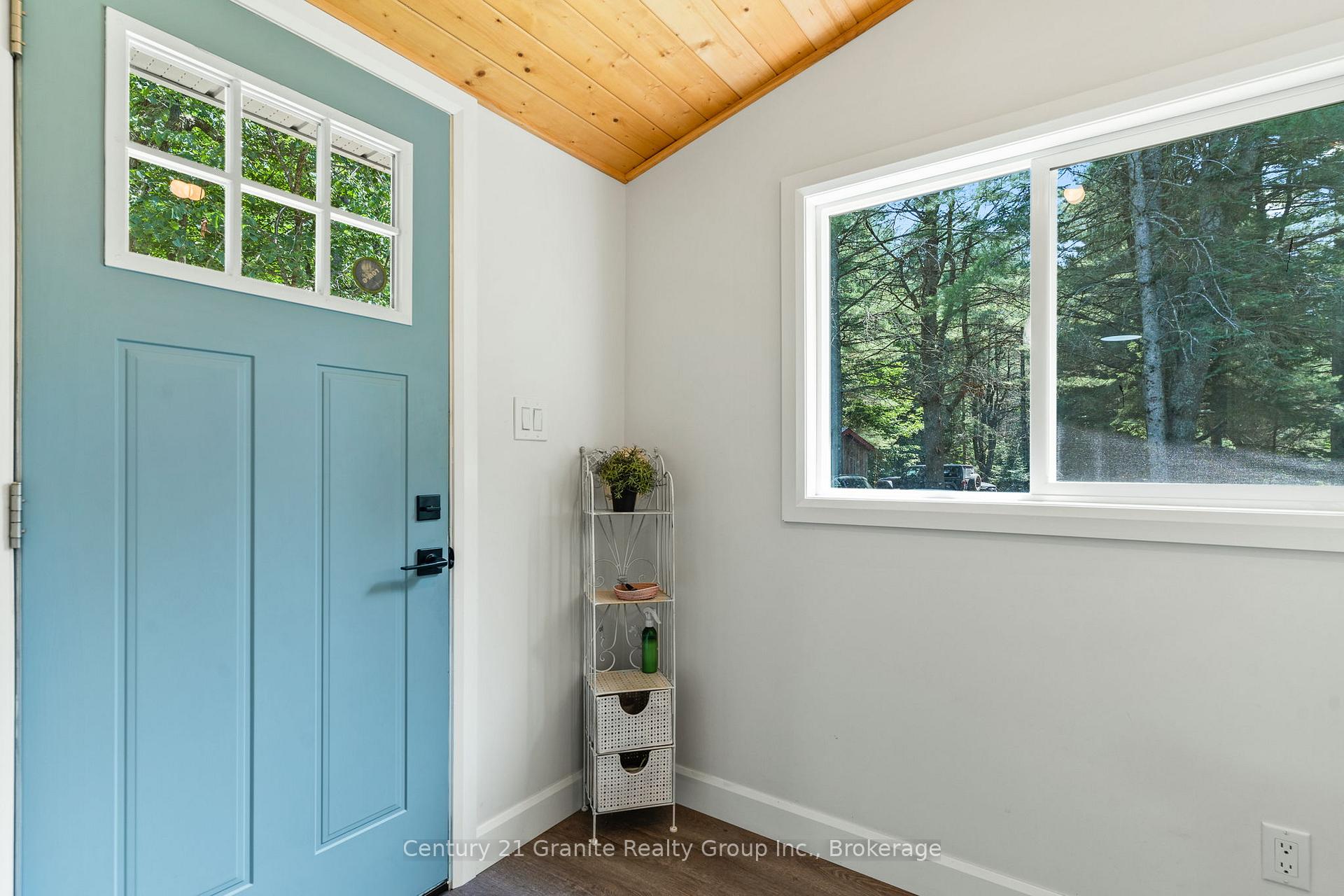 Photo 2 of 10979 Highway 118, Algonquin Highlands, Stanhope — HOMEH