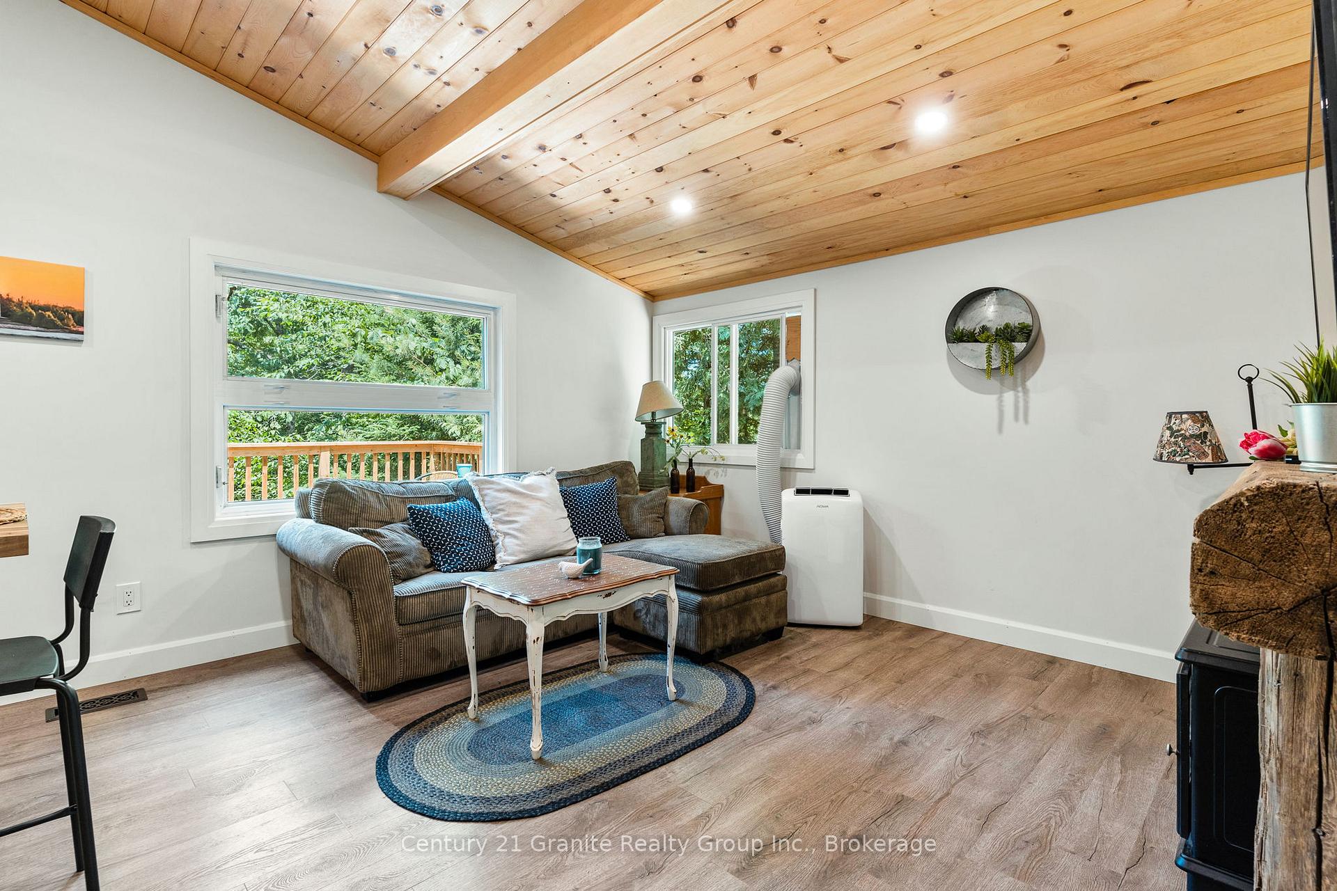 Photo 4 of 10979 Highway 118, Algonquin Highlands, Stanhope — HOMEH