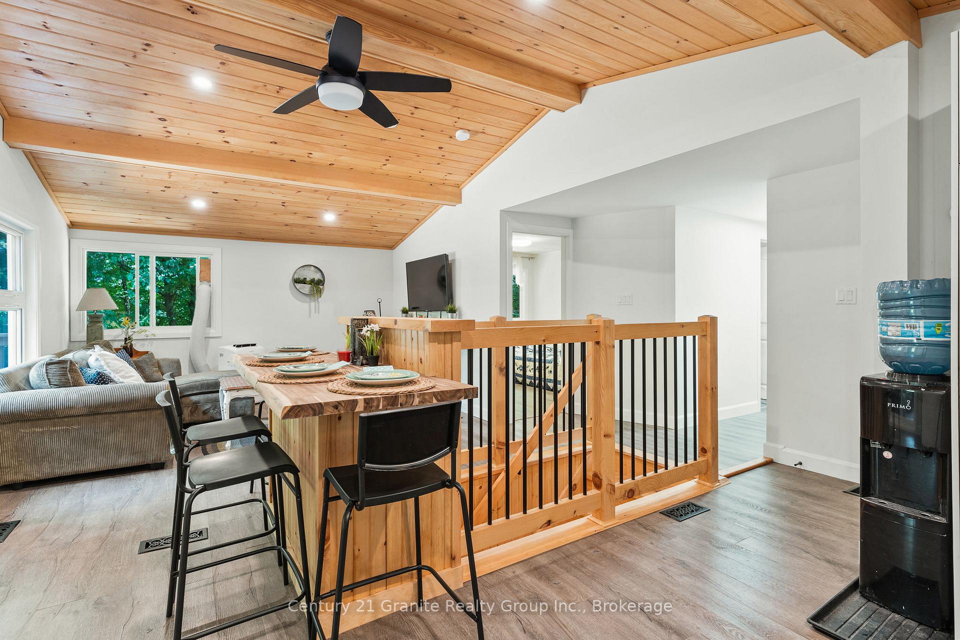 Photo 5 of 10979 Highway 118, Algonquin Highlands, Stanhope — HOMEH
