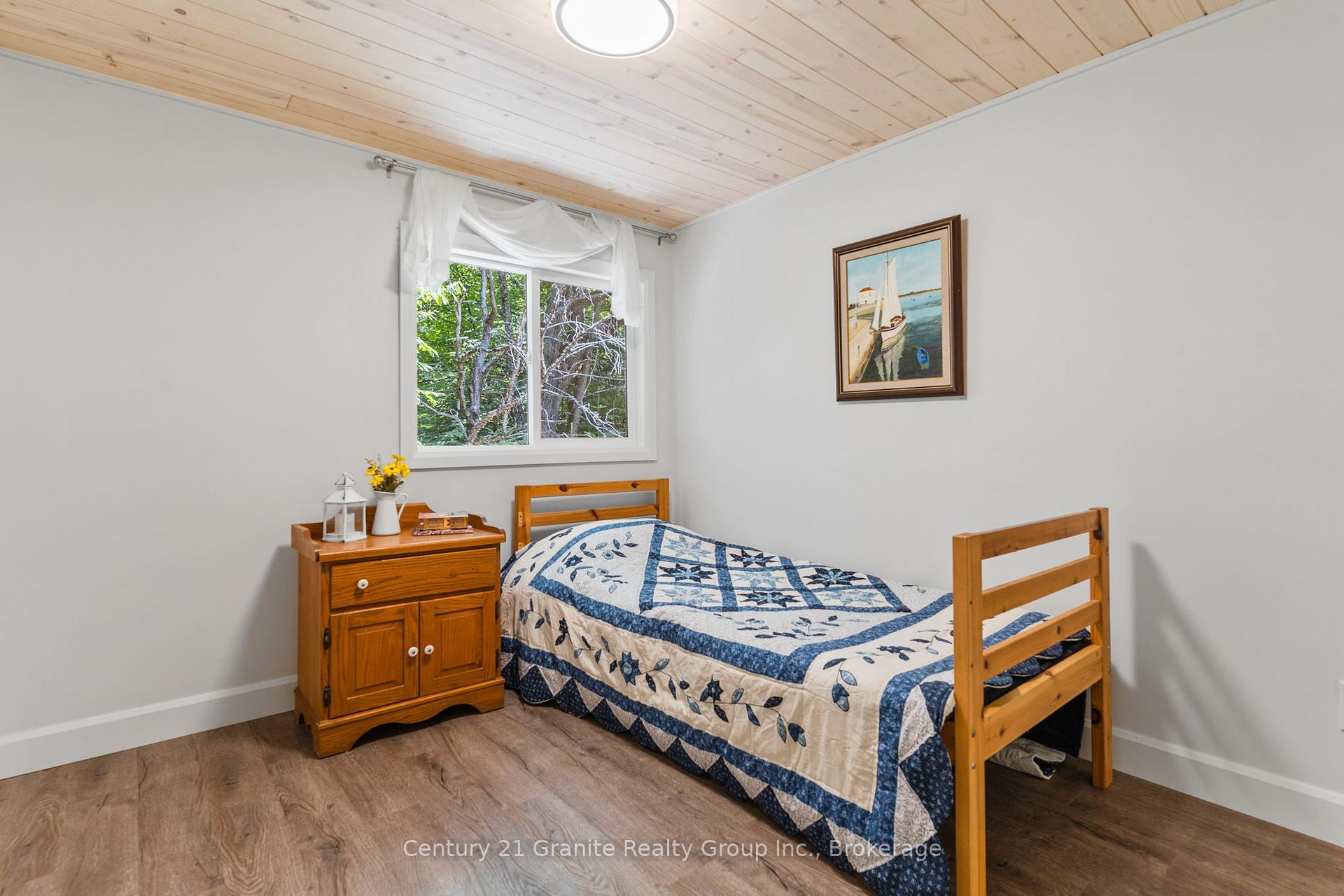 Photo 12 of 10979 Highway 118, Algonquin Highlands, Stanhope — HOMEH