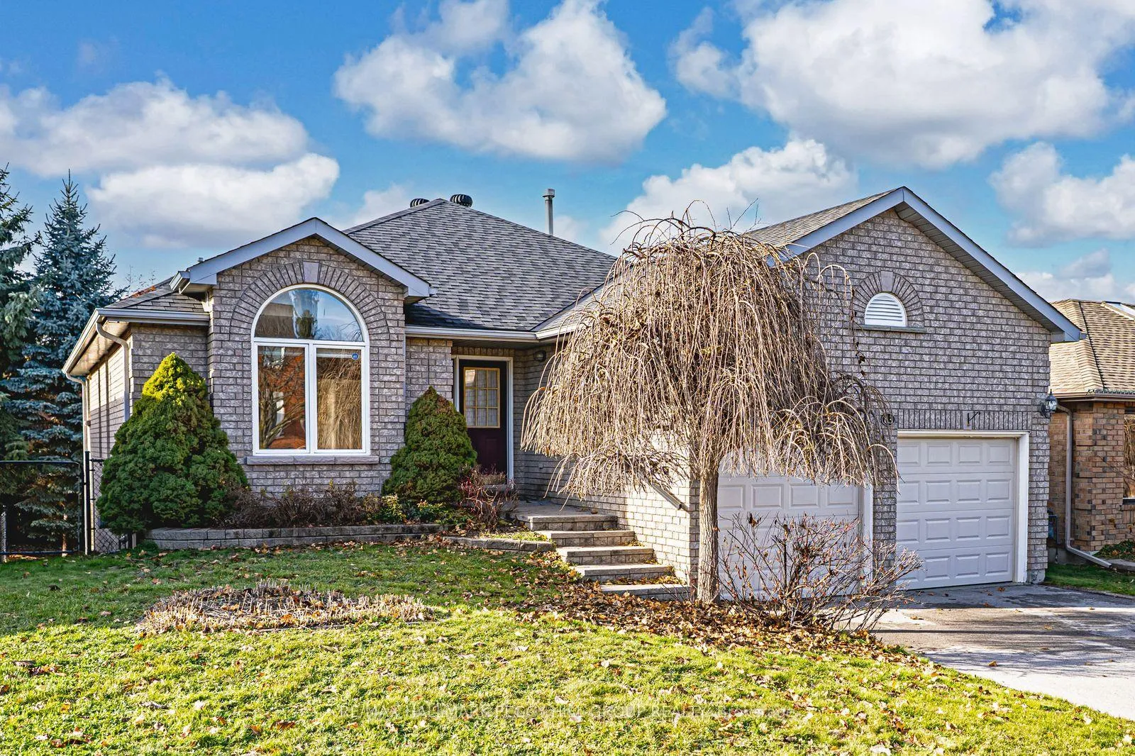 Photo 1 of 63 River Ridge Road, Barrie, Bayshore — HOMEH