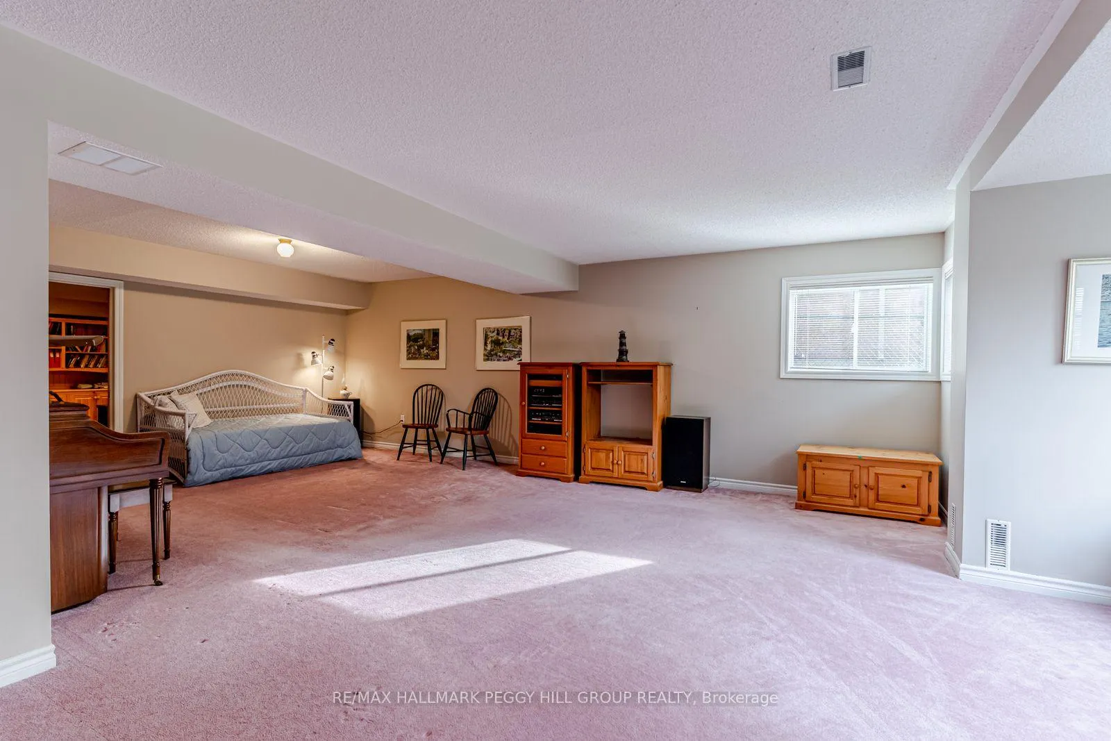 Photo 11 of 63 River Ridge Road, Barrie, Bayshore — HOMEH