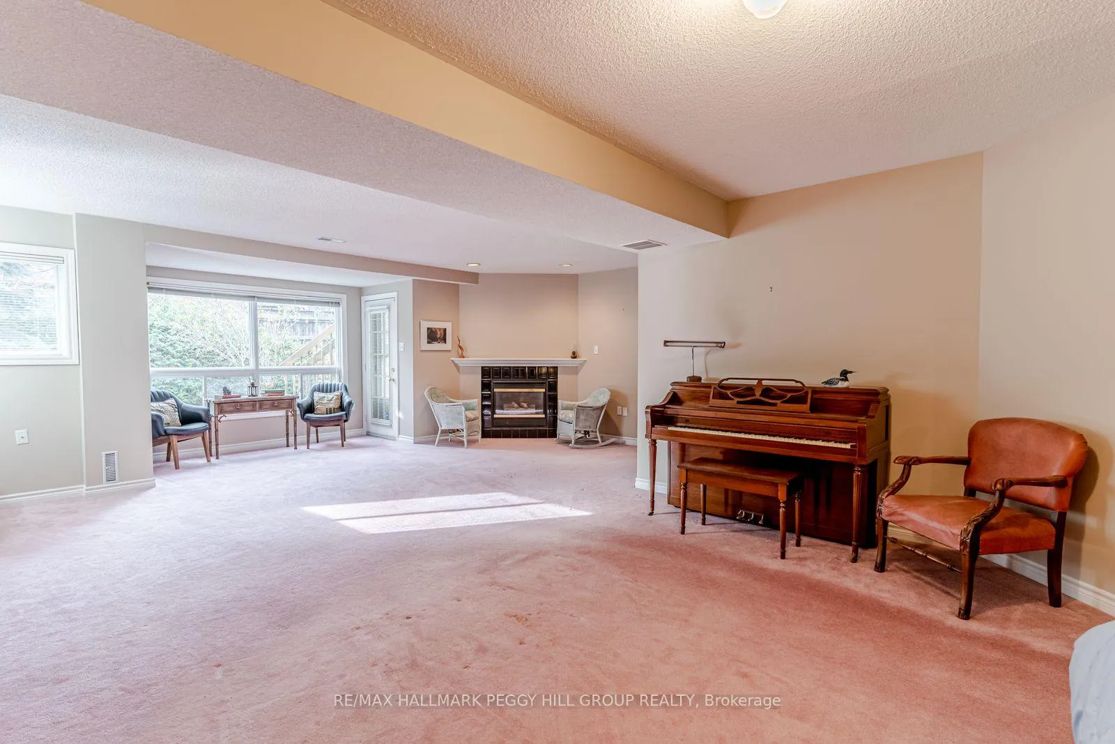 Photo 12 of 63 River Ridge Road, Barrie, Bayshore — HOMEH