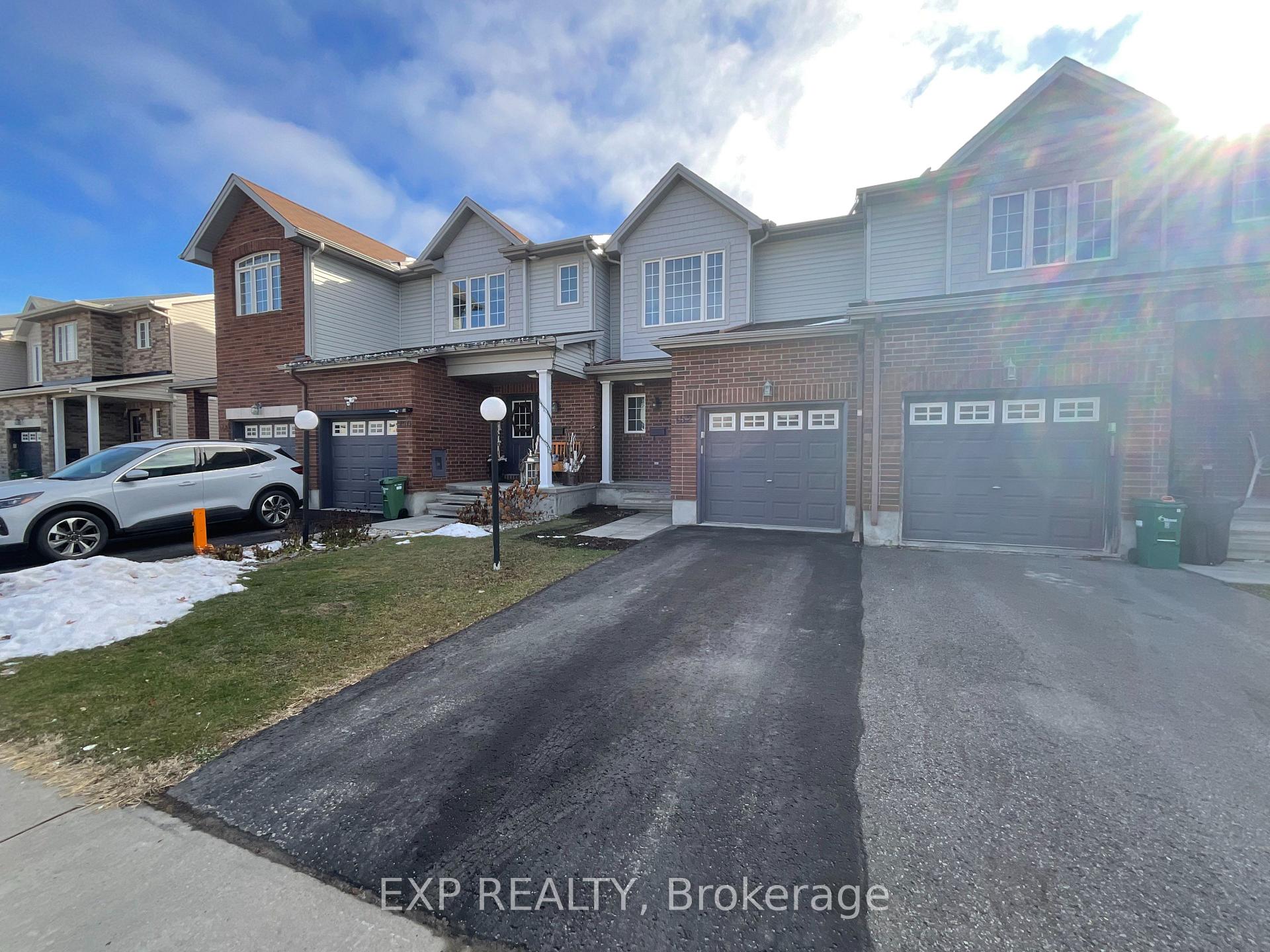 Photo 3 of 152 Maravista Drive, Ottawa, Barrhaven - Cedargrove/Fraserdale — HOMEH